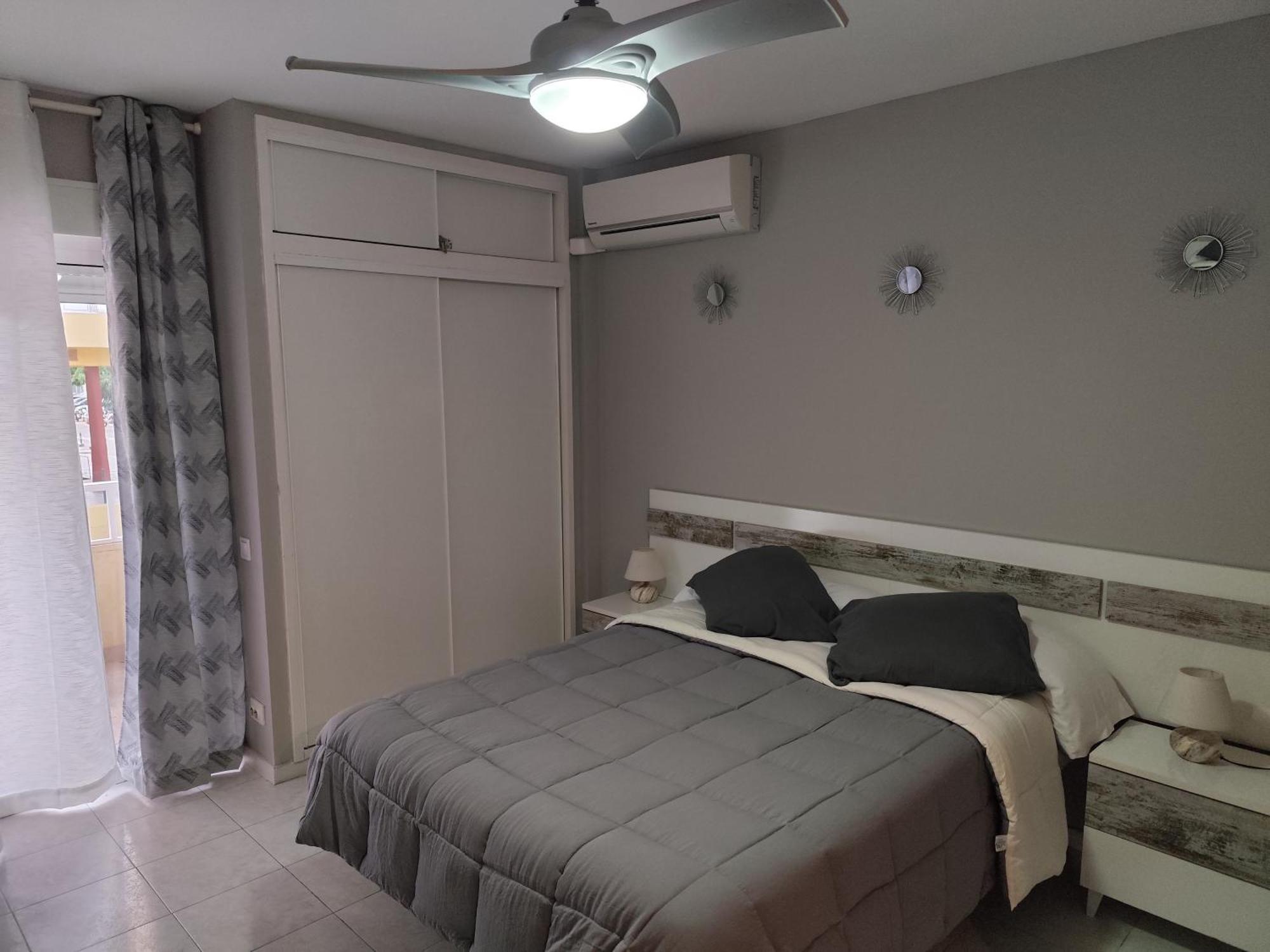 New Style Iris Apartment Беналмадена Екстериор снимка